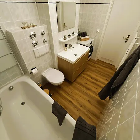 Carrée 31 Balkon, Privatparkplatz, Aufzug, Kaffee