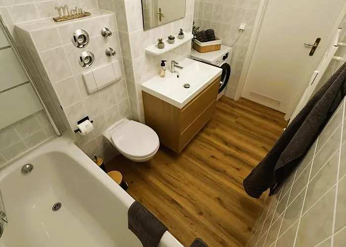 Carree 31 Balkon, Privatparkplatz, Aufzug, Kaffee