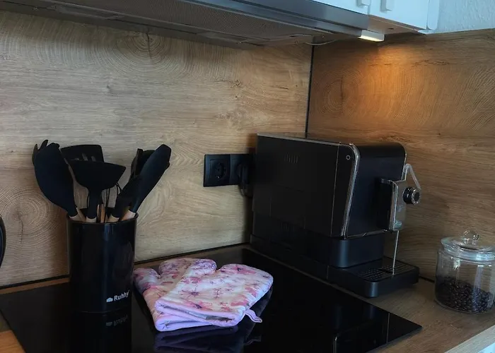 Carree 31 Balkon, Privatparkplatz, Aufzug, Kaffee Apartament *